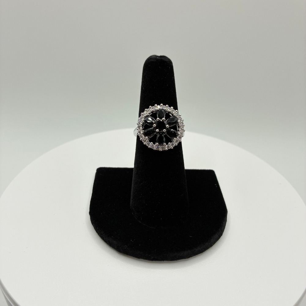 Women's Size 6.75 Adjustable Black Floral Cluster Silver Tone Cocktail